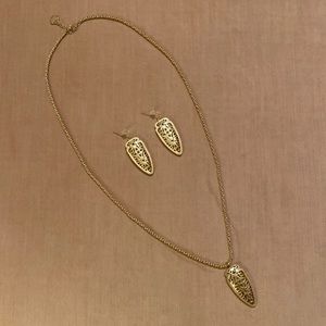 Kendra Scott Necklace and Earring Set